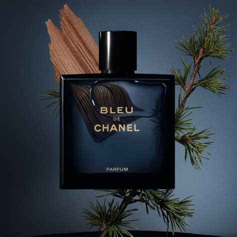 pour homme bleu de chanel.